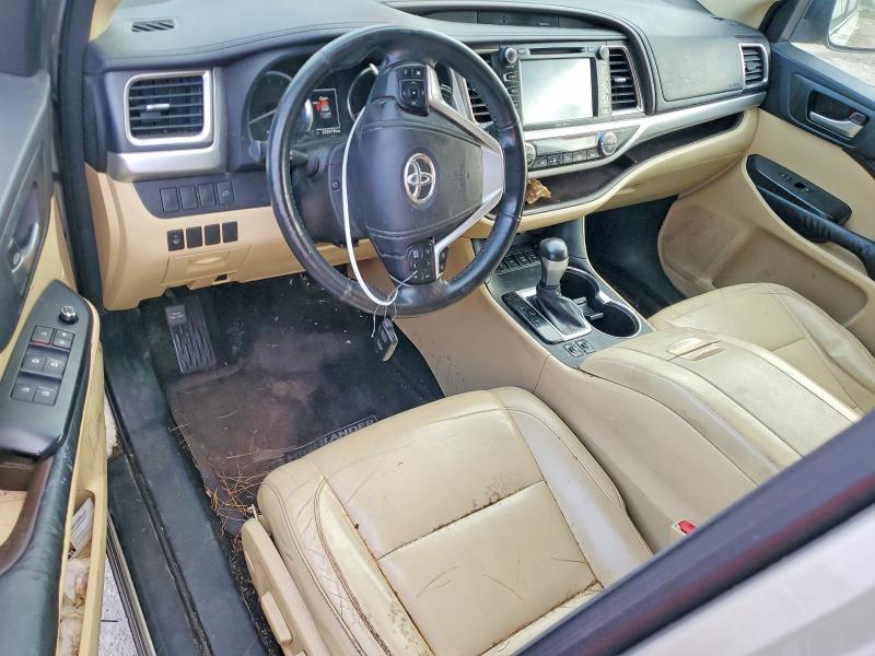 Zdjęcie 8 z aukcji – 2015 TOYOTA HIGHLANDER z VIN 5TDJKRFH4FS131860