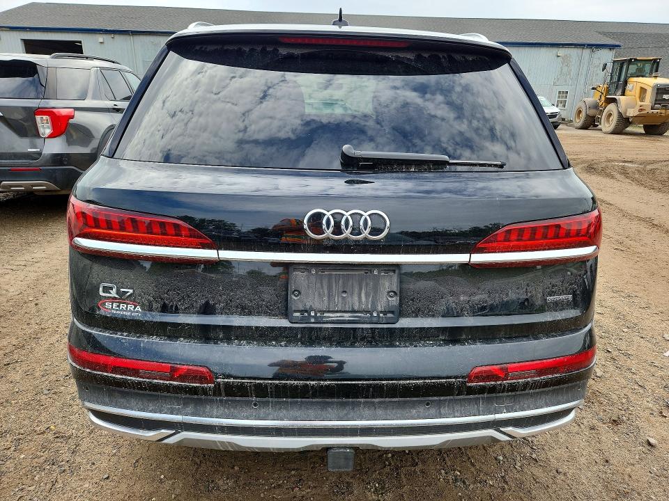 Photo 6 from auction – 2020 AUDI Q7 with VIN WA1LJAF70LD006943