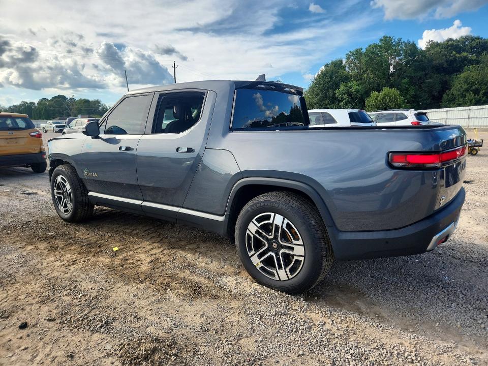 Photo 2 from auction – 2023 RIVIAN R1T with VIN 7FCTGAAL9PN024375