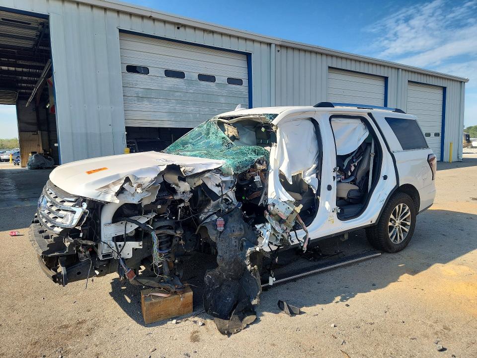 Снимка 1 от търг – 2018 FORD EXPEDITION с VIN 1FMJU1KT7JEA00342