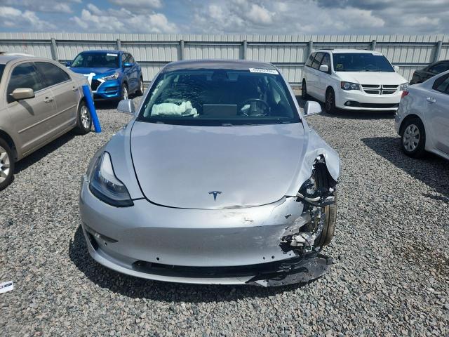 Photo 5 from auction – 2018 TESLA MODEL 3 with VIN 5YJ3E1EBXJF069344