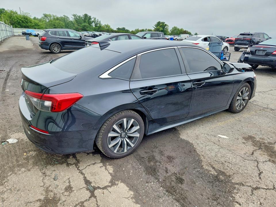 Снимка 3 от търг – 2022 HONDA CIVIC с VIN JHMFE1F70NX002446