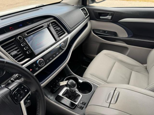 Photo 9 from auction – 2017 TOYOTA HIGHLANDER with VIN 5TDJZRFH9HS362817