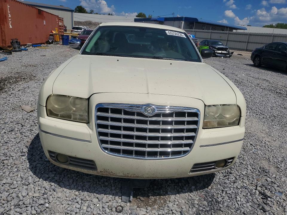 Photo 5 from auction – 2010 CHRYSLER 300 with VIN 2C3CA5CVXAH307059