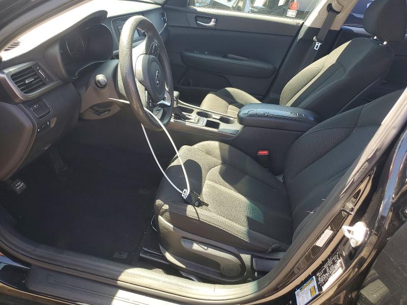 Photo 7 from auction – 2017 KIA OPTIMA with VIN 5XXGT4L32HG152701