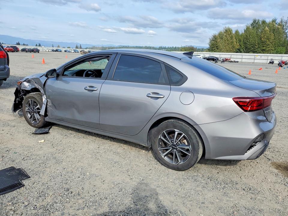 Foto 2 de la subasta – 2023 KIA FORTE con VIN 3KPF24AD2PE672141