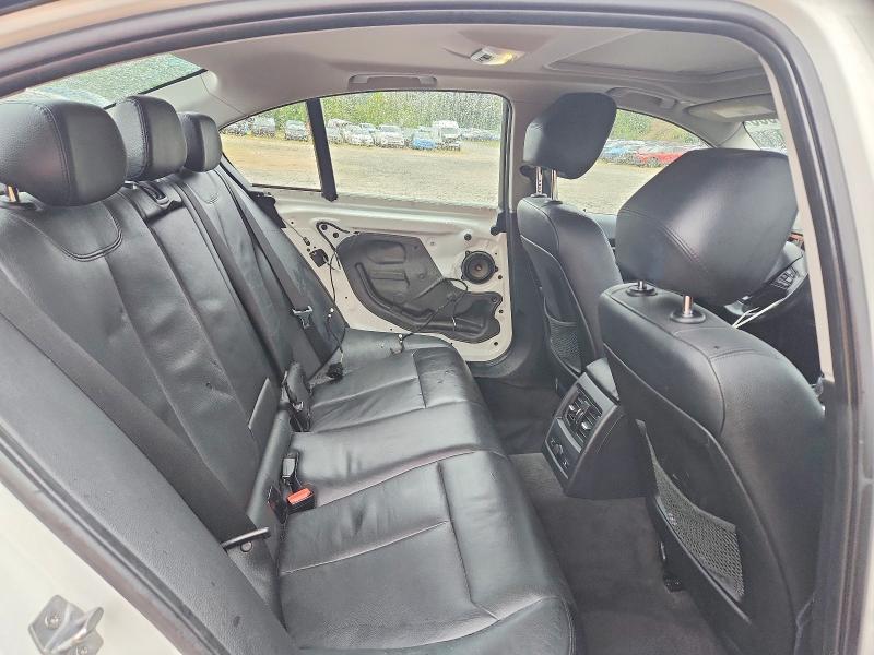 Photo 10 from auction – 2013 BMW 328 with VIN WBA3B3C54DJ811569