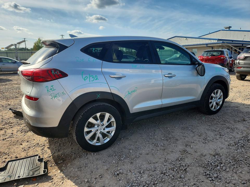Photo 3 from auction – 2019 HYUNDAI TUCSON with VIN KM8J2CA47KU920040