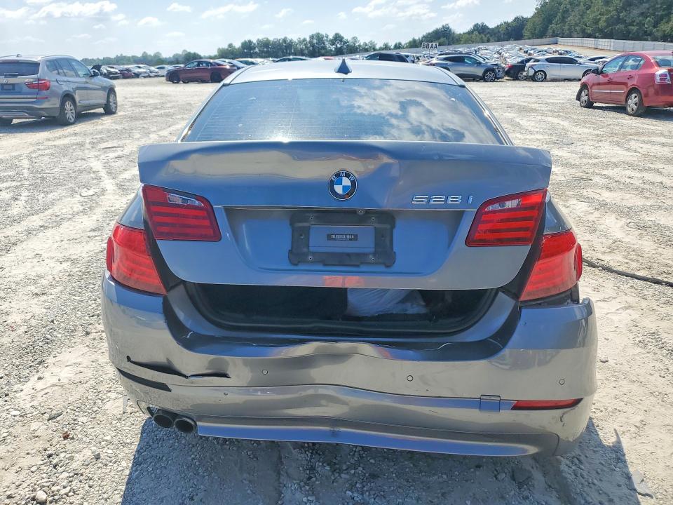 Foto 6 de la subasta – 2013 BMW 528 con VIN WBAXG5C52DDY37987