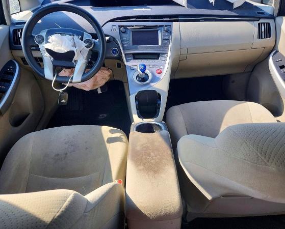 Photo 8 from auction – 2015 TOYOTA PRIUS with VIN JTDKN3DU1F0400859
