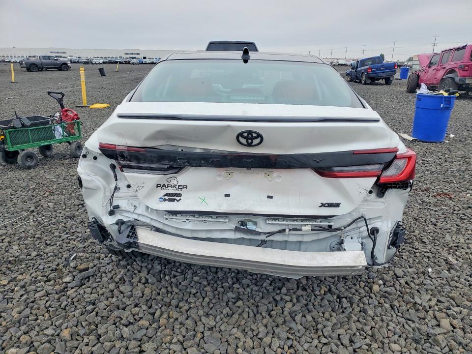Снимка 6 от търг – 2026 TOYOTA CAMRY с VIN 4T1DBADK1TU054364