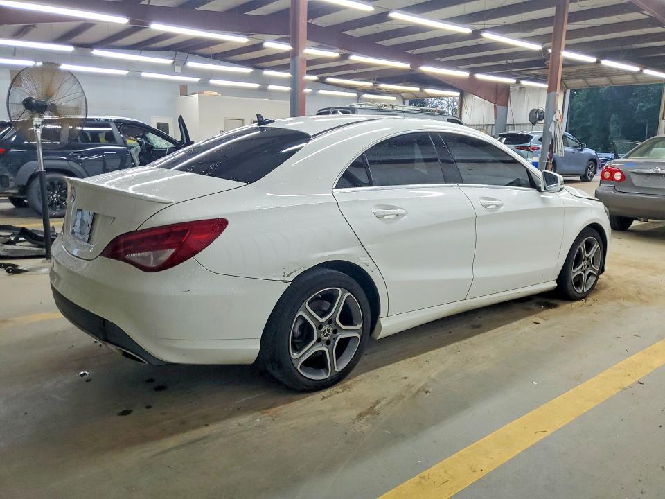 Снимка 3 от търг – 2019 MERCEDES-BENZ CLA с VIN WDDSJ4EB4KN723224