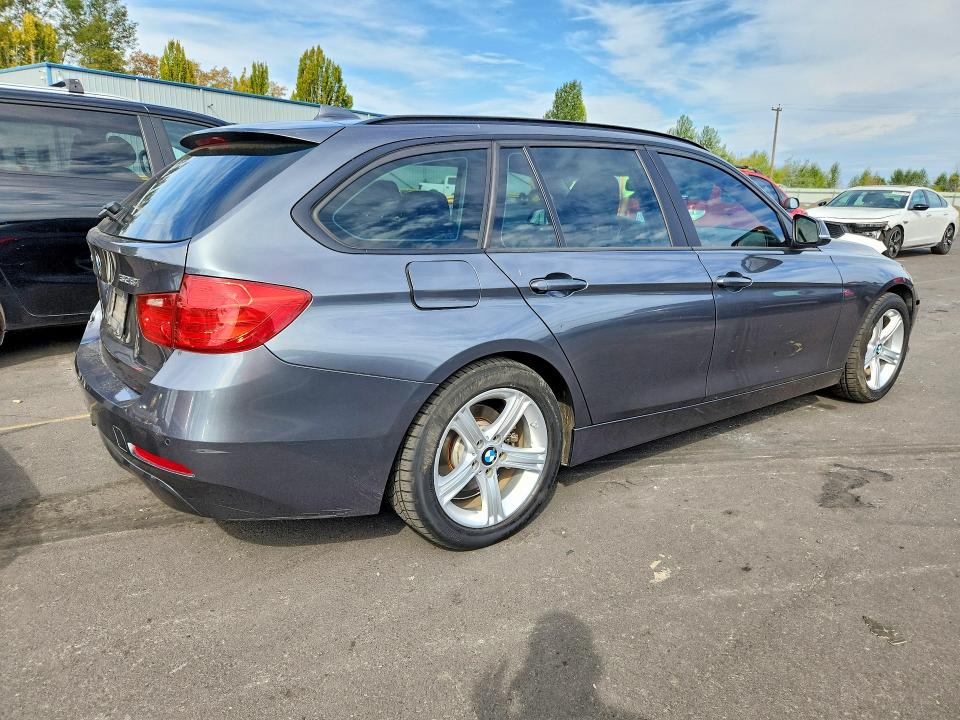 Фото 3 с аукциона – 2014 BMW 328 с VIN WBA3G7C55EKN37092