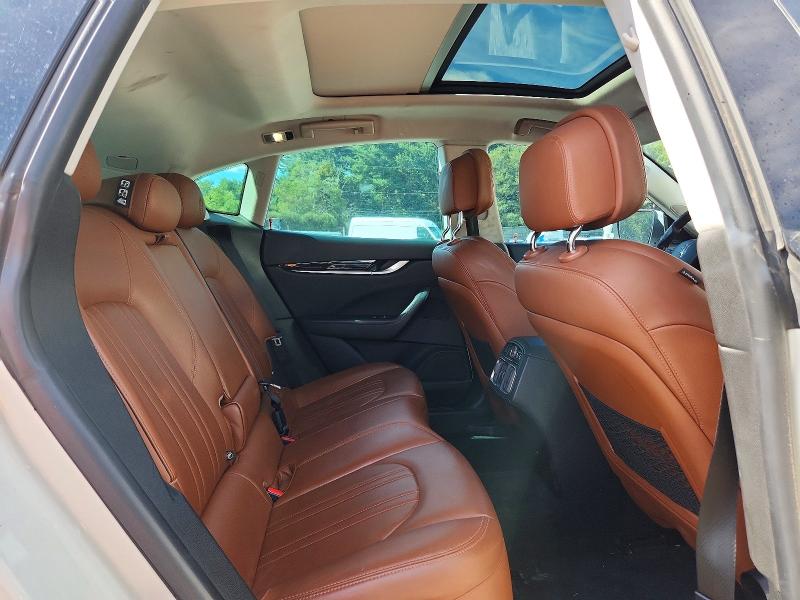 Photo 11 from auction – 2017 MASERATI LEVANTE with VIN ZN661XUS0HX220249