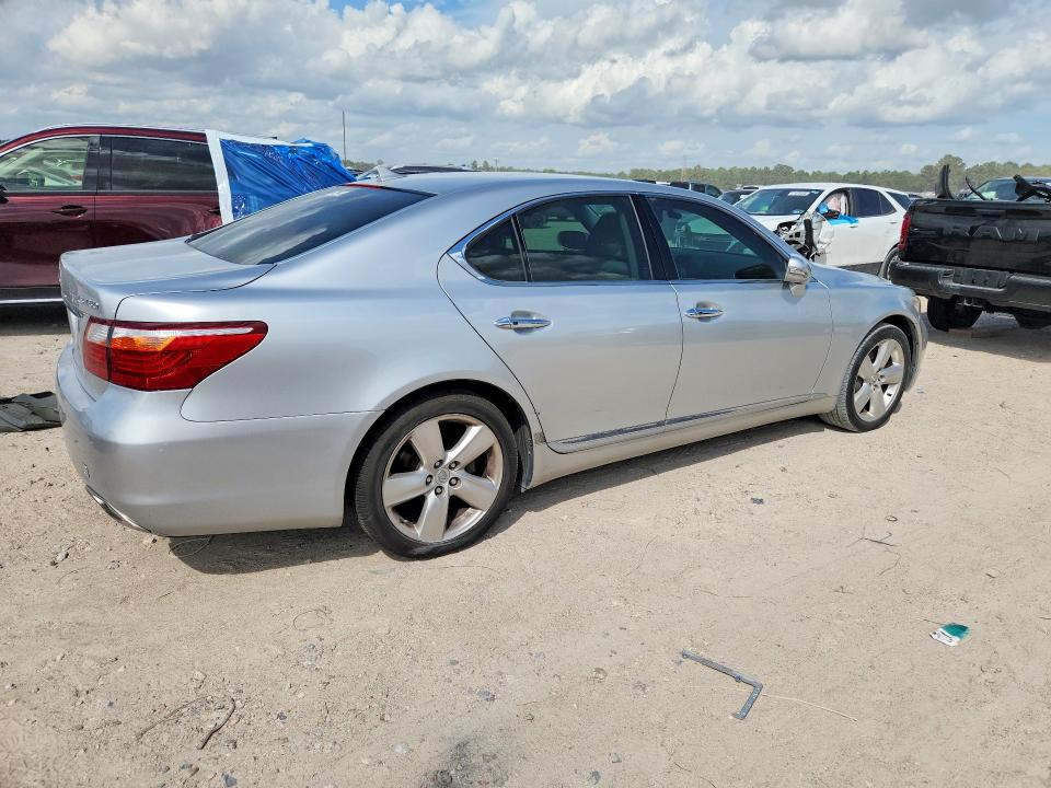 Zdjęcie 3 z aukcji – 2010 LEXUS LS z VIN JTHBL5EF0A5100919