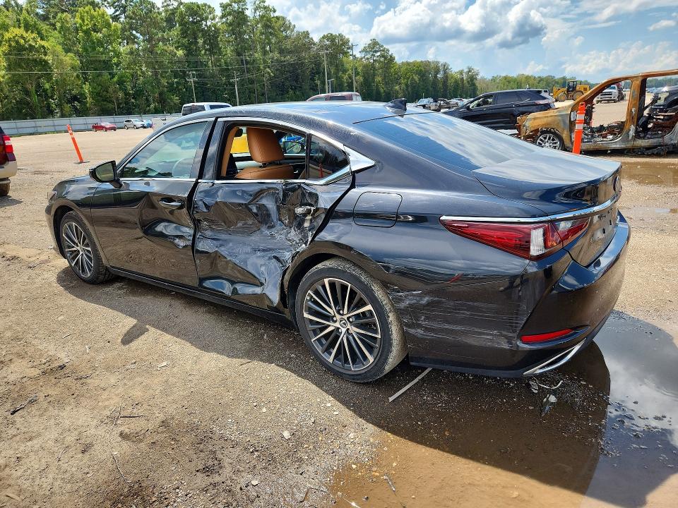 Photo 2 from auction – 2022 LEXUS ES 350 with VIN 58ADZ1B15NU133134