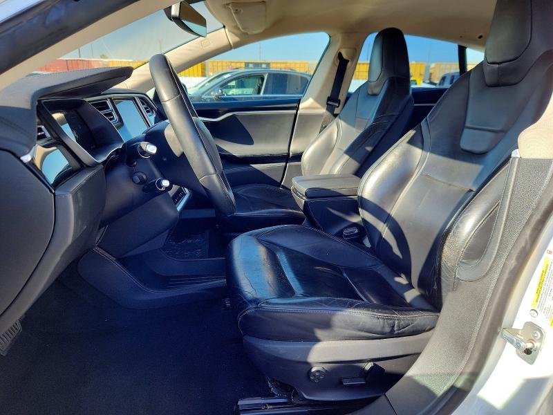 Фото 7 с аукциона – 2015 TESLA MODEL S с VIN 5YJSA1S24FF086059