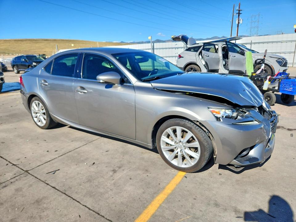 Photo 4 from auction – 2015 LEXUS IS with VIN JTHCF1D23F5020167