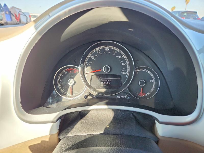Photo 9 from auction – 2017 VOLKSWAGEN BEETLE with VIN 3VW517ATXHM811086