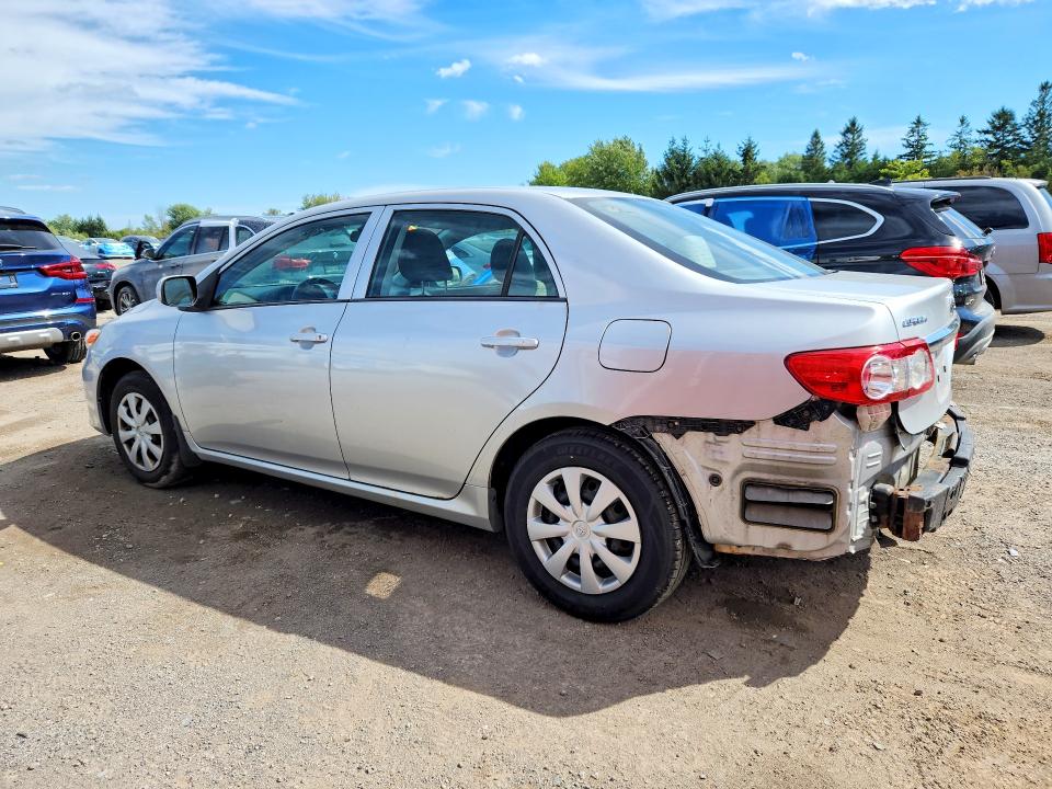 Снимка 2 от търг – 2012 TOYOTA COROLLA с VIN 2T1BU4EE7CC818344