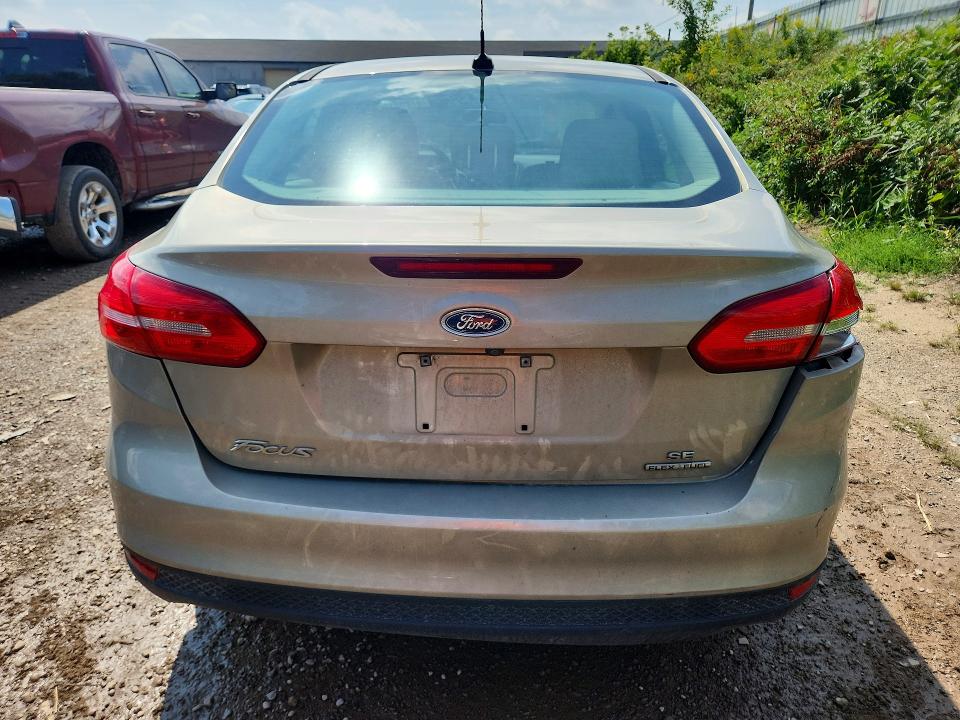 Photo 6 from auction – 2016 FORD FOCUS with VIN 1FADP3F28GL309821