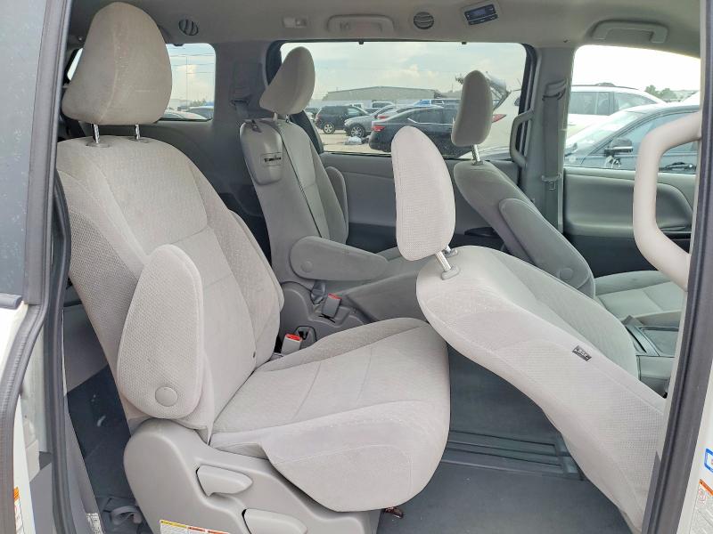 Photo 11 from auction – 2020 TOYOTA SIENNA with VIN 5TDKZ3DC4LS024355