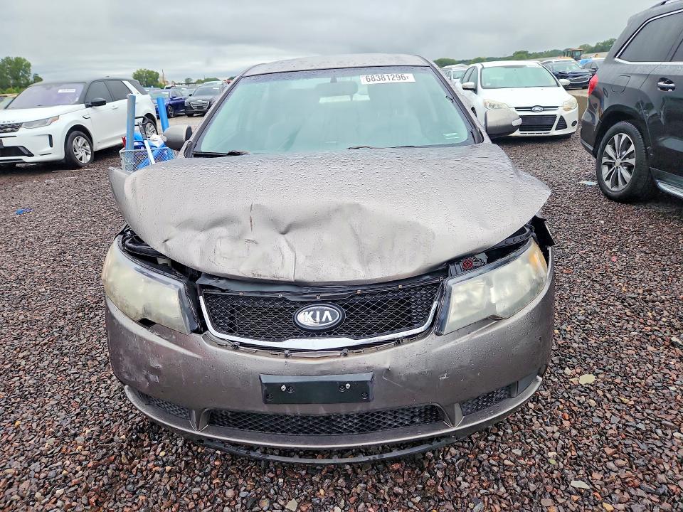 صورة رقم 5 من المزاد - 2010 KIA FORTE مع VIN KNAFU4A24A5807502