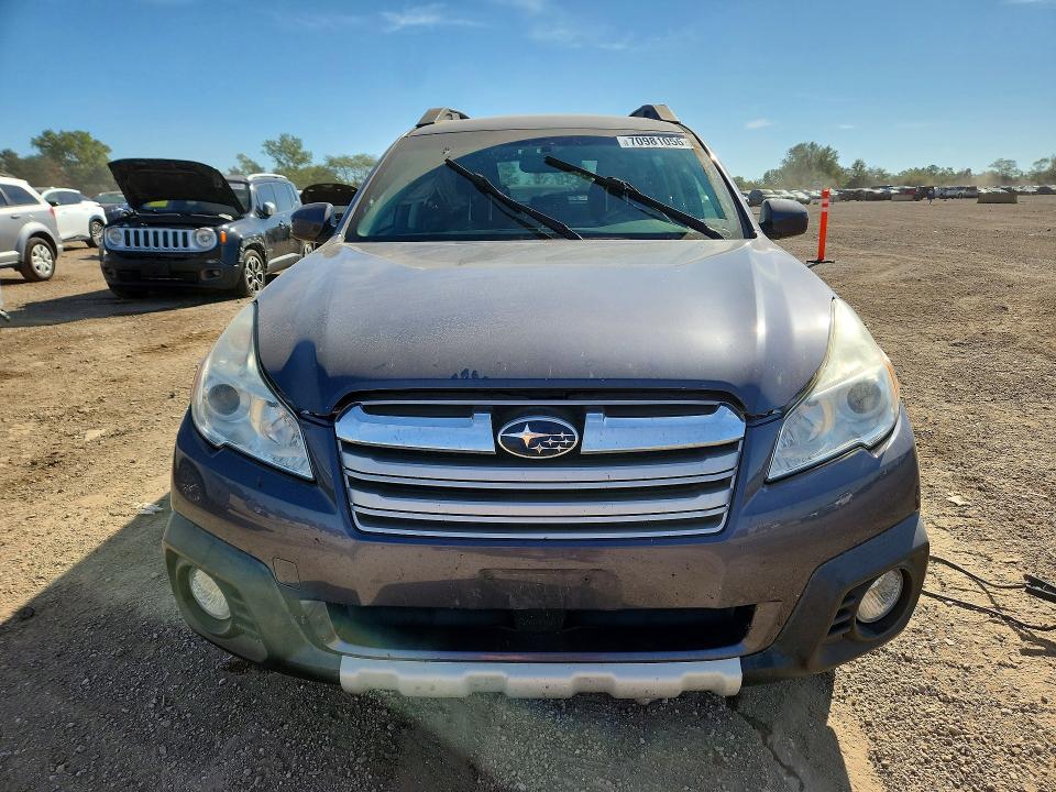 Photo 5 from auction – 2014 SUBARU OUTBACK with VIN 4S4BRCLC2E3305457