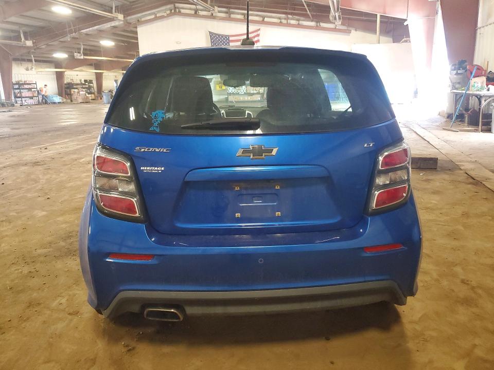 Photo 6 from auction – 2018 CHEVROLET SONIC with VIN 1G1JD6SH2J4128385