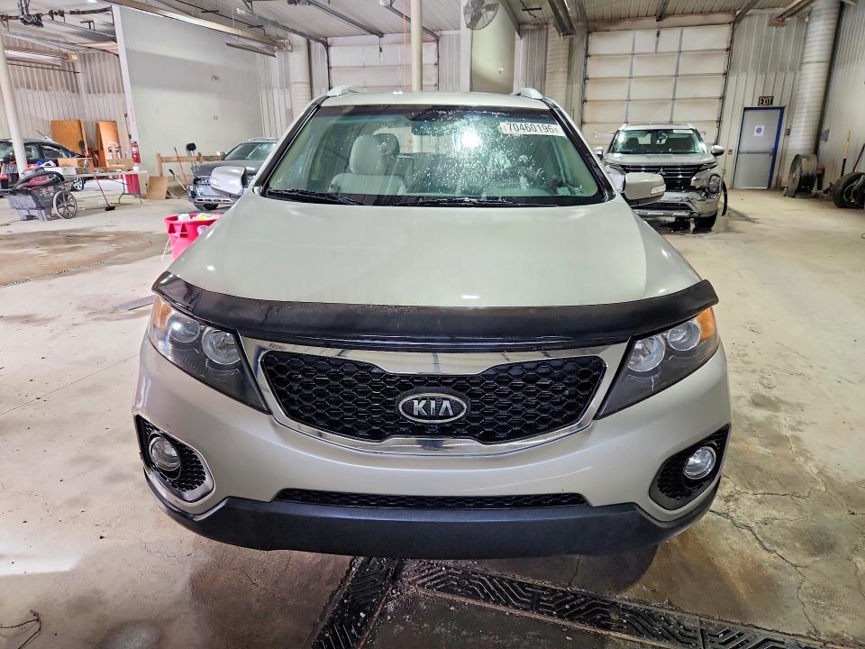 Zdjęcie 5 z aukcji – 2013 KIA SORENTO z VIN 5XYKTCA61DG394788