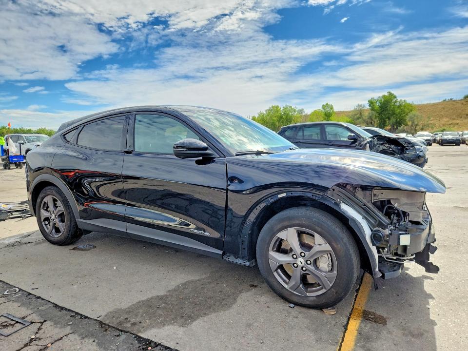 Photo 4 from auction – 2023 FORD MUSTANG MACH-E with VIN 3FMTK1S59PMA84229