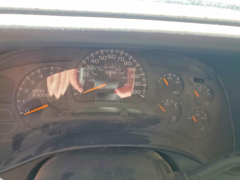 Photo 9 from auction – 2005 GMC NEW SIERRA with VIN 2GTEK19B251296984