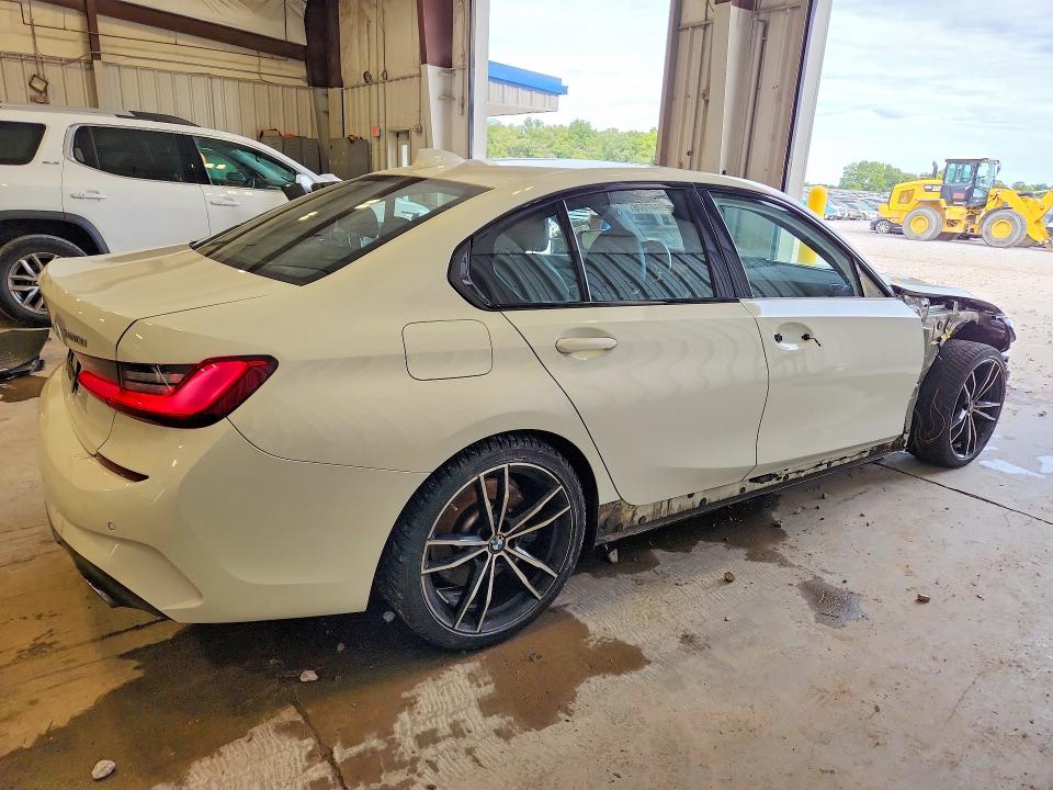 Zdjęcie 3 z aukcji – 2019 BMW 330I z VIN WBA5R1C55KAK11486