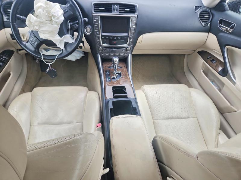 Photo 8 from auction – 2010 LEXUS IS with VIN JTHFE2C27A2503114