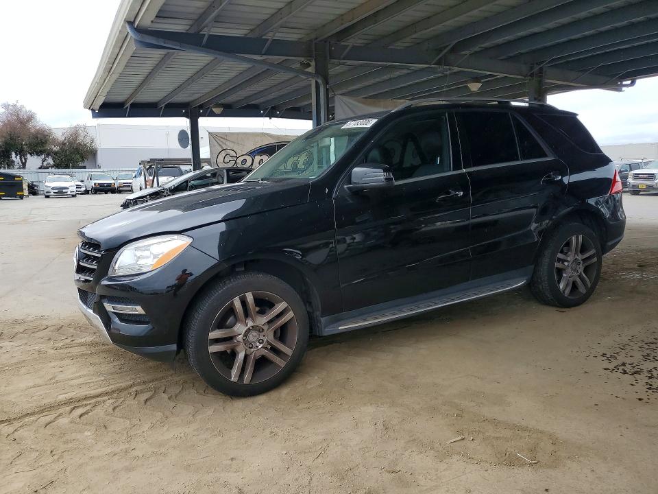 MERCEDES-BENZ ML 2015 with VIN 4JGDA5JB4FA607481 - Photo from auction