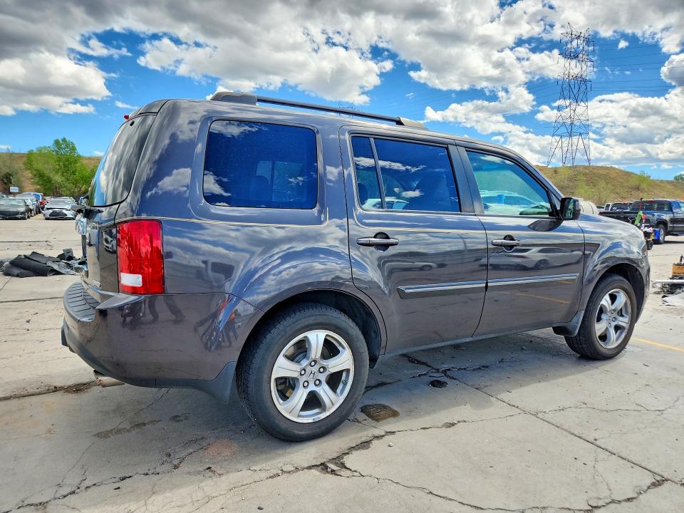 Photo 3 from auction – 2012 HONDA PILOT with VIN 5FNYF4H78CB047759