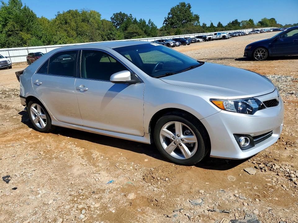 Снимка 4 от търг – 2012 TOYOTA CAMRY с VIN 4T1BF1FK5CU160888