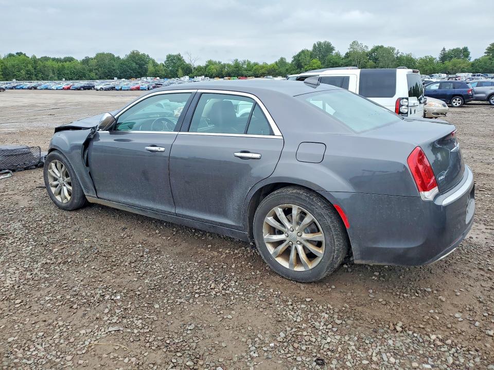 صورة رقم 2 من المزاد - 2018 CHRYSLER 300 مع VIN 2C3CCAKG8JH137788