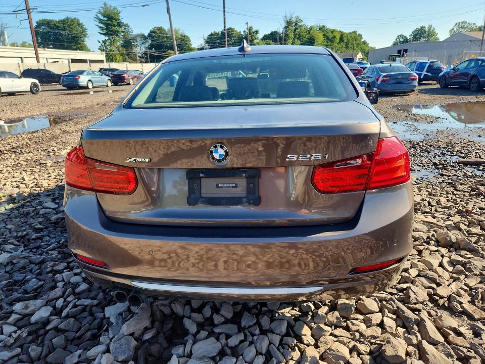 Photo 6 from auction – 2013 BMW 328 with VIN WBA3B5C58DJ598833