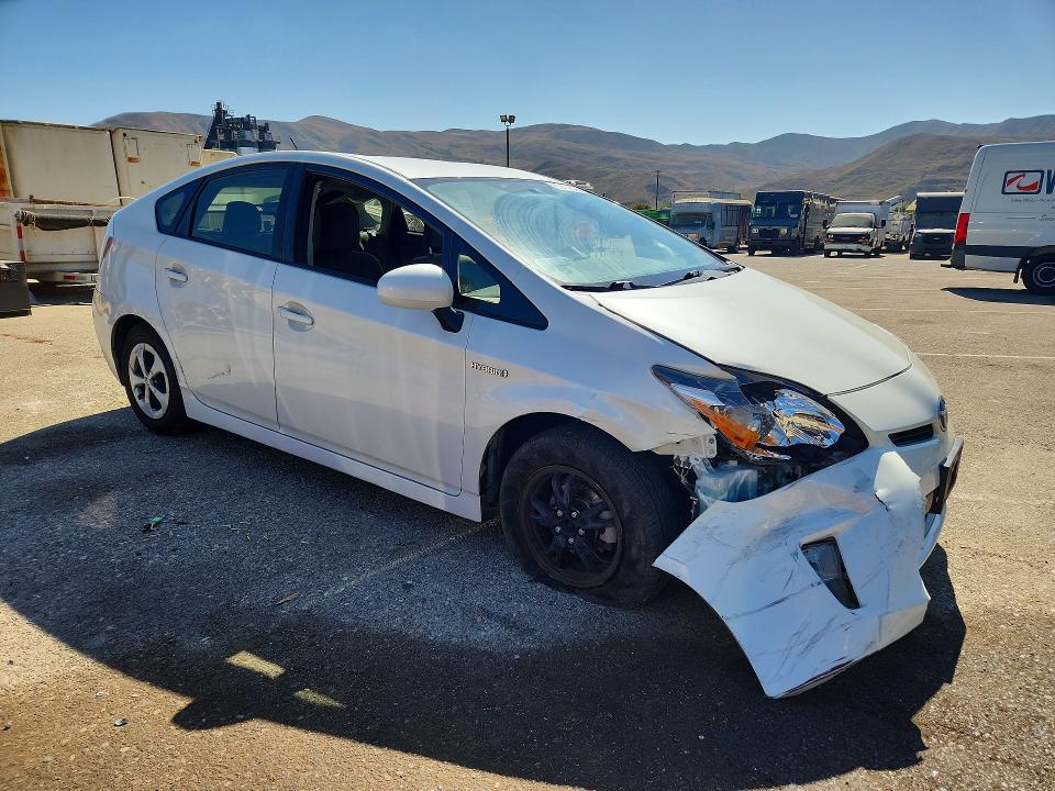 Photo 4 from auction – 2015 TOYOTA PRIUS with VIN JTDKN3DU6F1963660