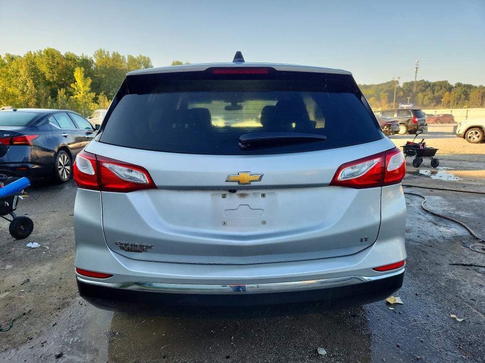 Photo 6 from auction – 2018 CHEVROLET EQUINOX with VIN 3GNAXJEV7JL399642