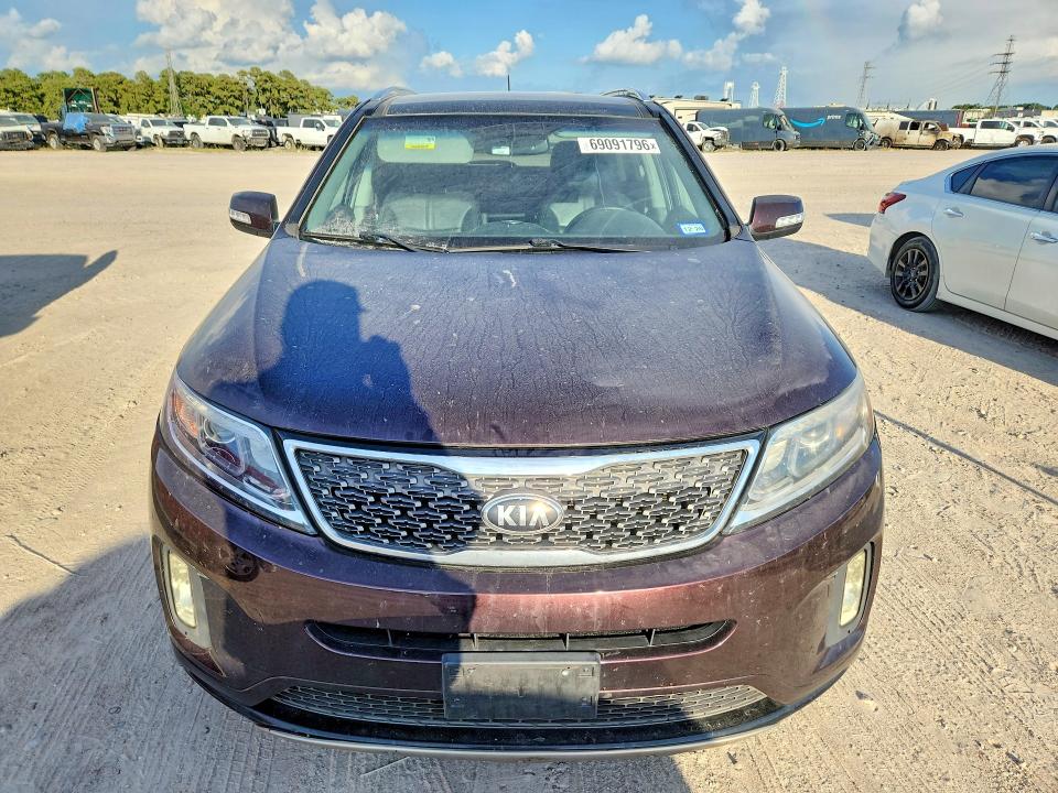 Photo 5 from auction – 2014 KIA SORENTO with VIN 5XYKWDA71EG529405