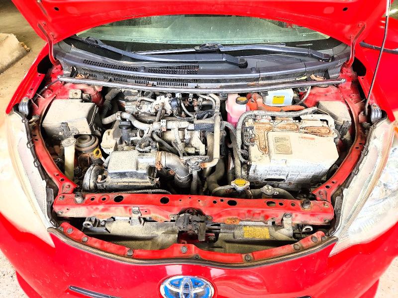 Photo 11 from auction – 2014 TOYOTA PRIUS C with VIN JTDKDTB31E1069304