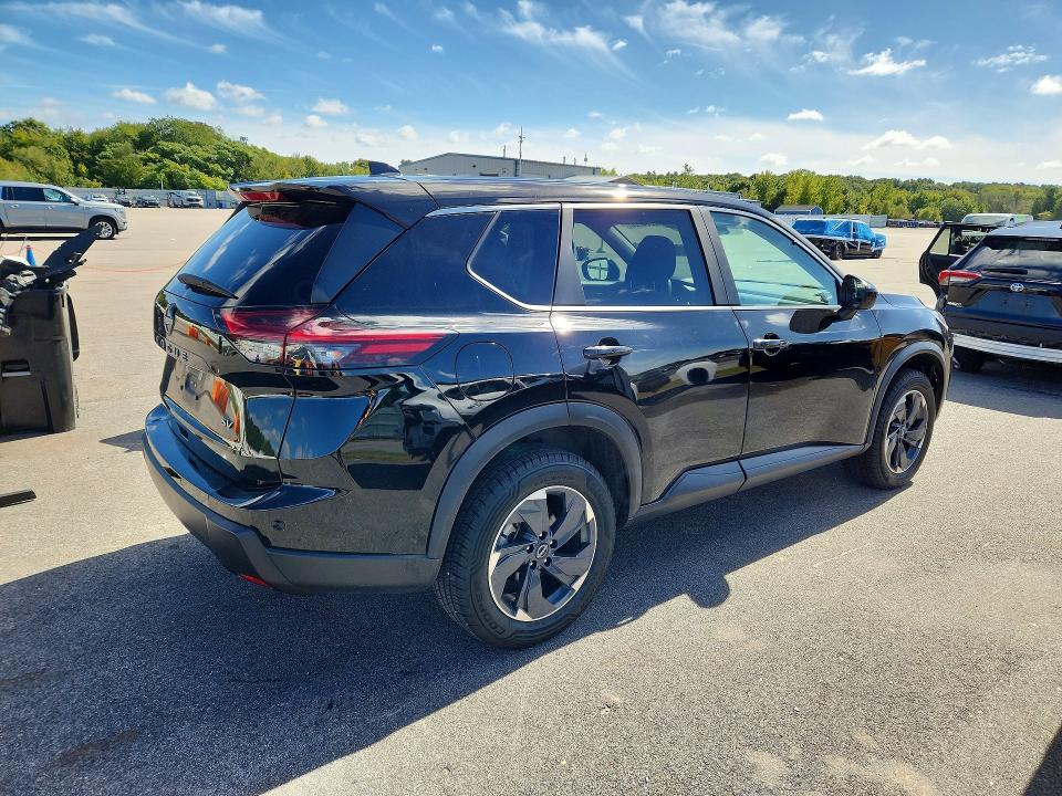 Photo 3 from auction – 2024 NISSAN ROGUE with VIN 5N1BT3BA0RC748553