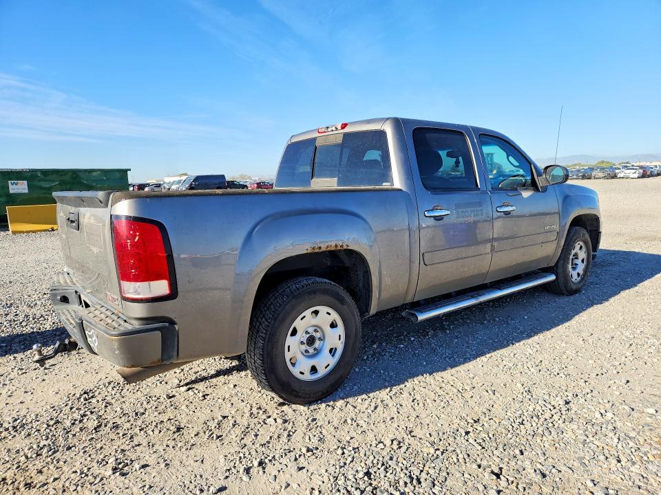 Photo 3 from auction – 2013 GMC SIERRA with VIN 3GTP2XE27DG147770