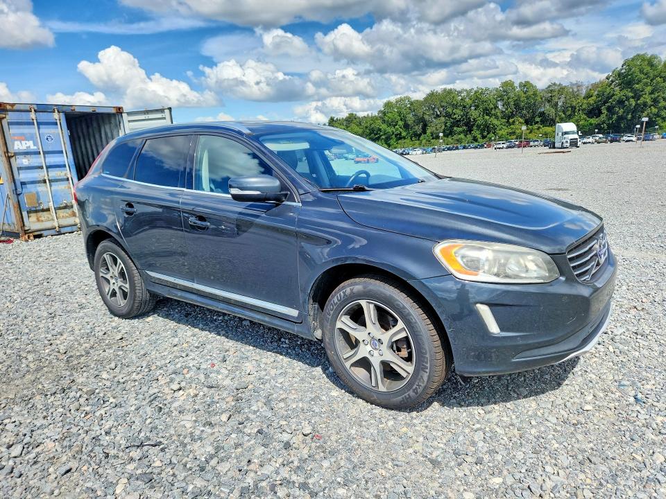 Photo 4 from auction – 2015 VOLVO XC60 with VIN YV4902RK8F2760422