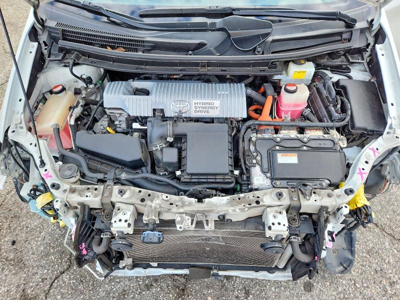 Photo 11 from auction – 2015 TOYOTA PRIUS with VIN JTDKN3DU6F1990549