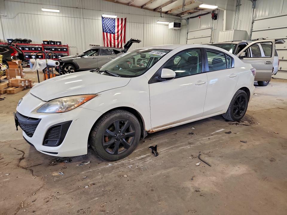 Снимка 1 от търг – 2010 MAZDA 3 с VIN JM1BL1SF7A1295603