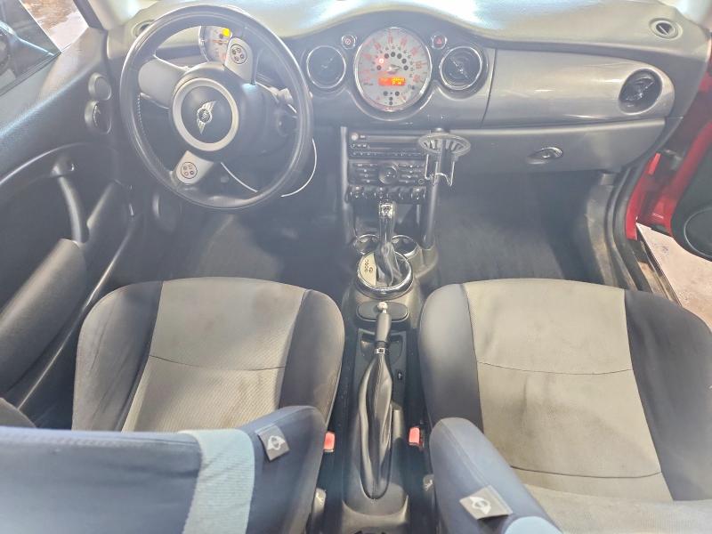 Photo 8 from auction – 2005 MINI COOPER with VIN WMWRC33495TJ66972