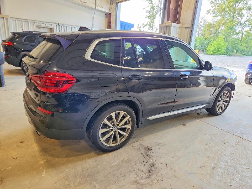 Снимка 3 от търг – 2018 BMW X3 с VIN 5UXTR9C54JLD89094